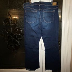 American Eagle Crop Jeans